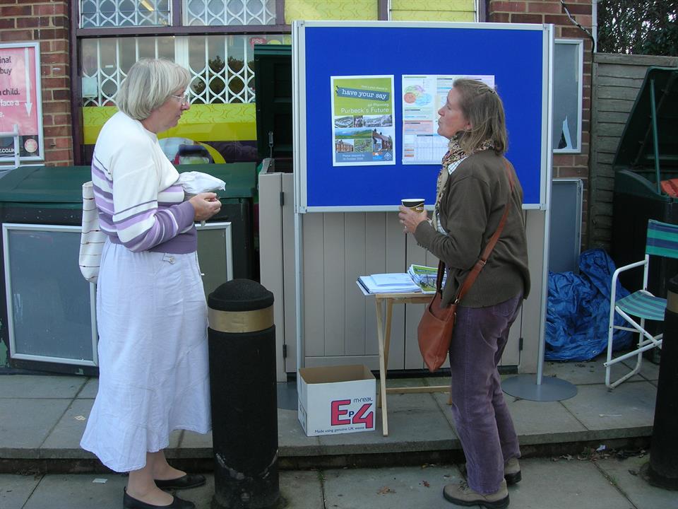 Outdoor consultation at the Lookout Stores