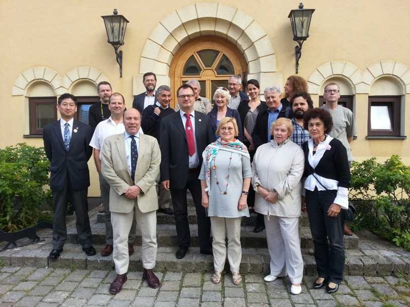 Participants at the 2015 Vienna meetings