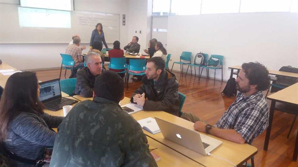 Breakout groups with Eduardo Arraut (right) and Angela Andrade (standing, click to enlarge)
